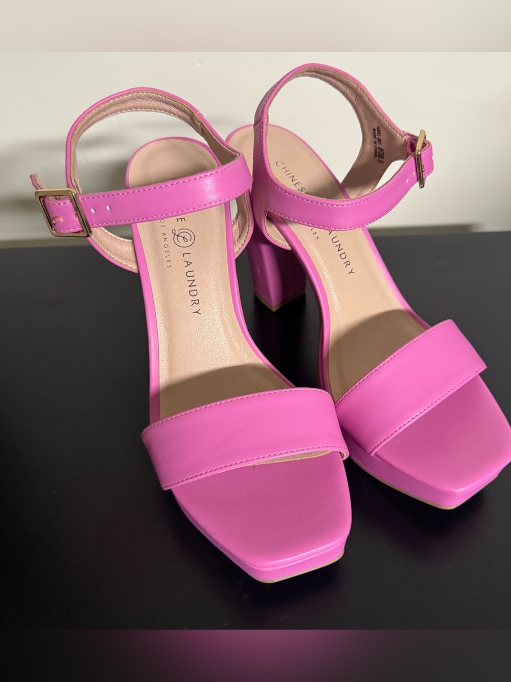 Chinese Laundry Women's Pink Strap Block Heel Size 8
